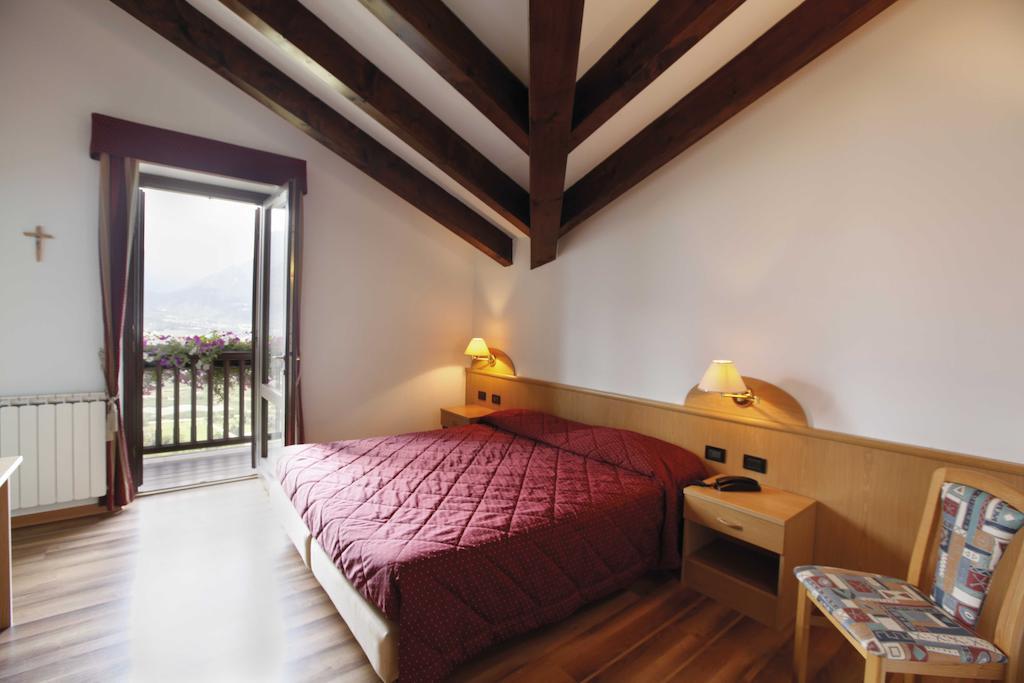 Hotel Spera Strigno Quarto foto